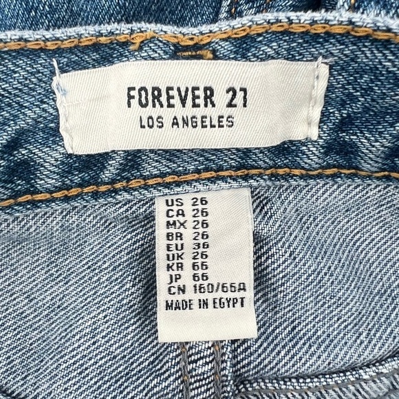 Forever 21 Distressed Ankle Jeans Size 26 Women's - Picture 2 of 4